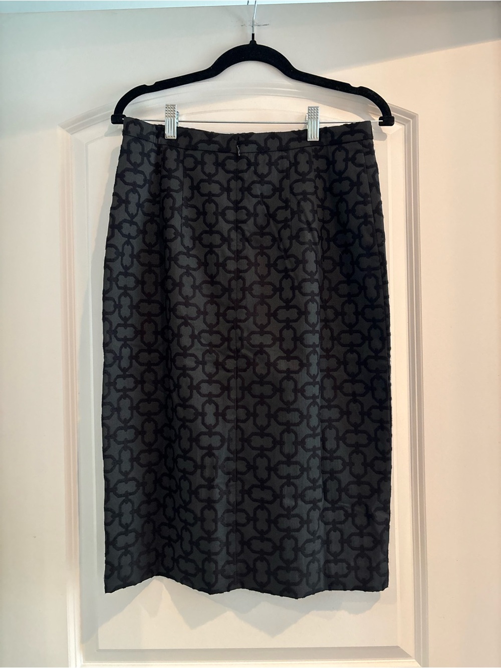 Classic Black Patterned, velvet smocked Women's Pencil Skirt
